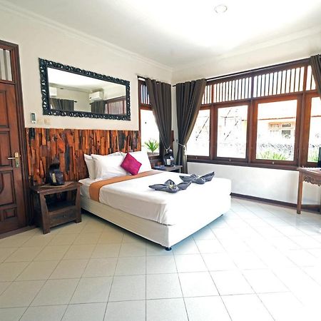 Villa Sanket - Kuta - 6 Bedrooms - 6 Bathrooms - Great Location Zewnętrze zdjęcie